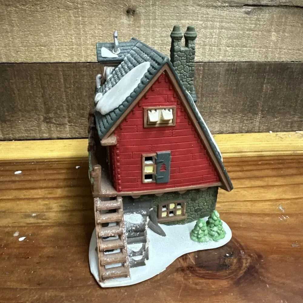 Santa's Woodworks Dept. 56 Heritage Village North Pole Series In Box